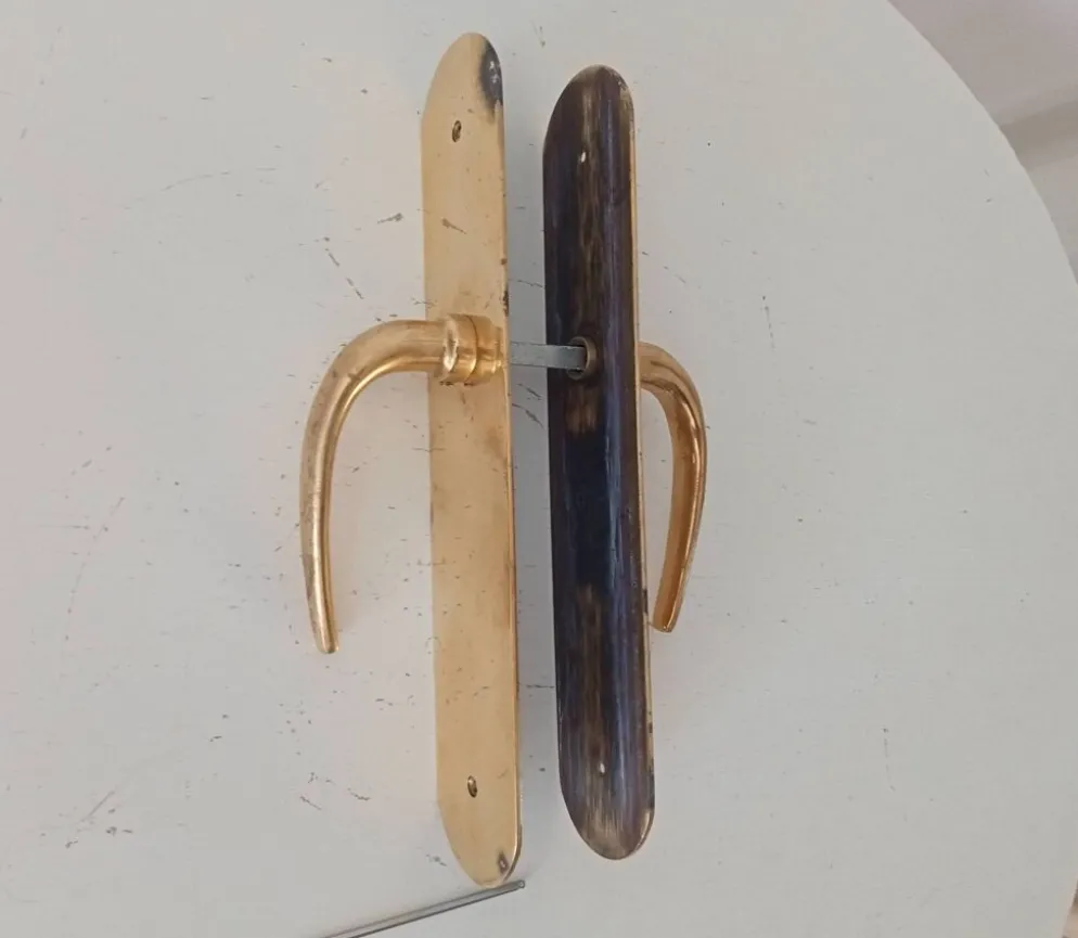 Paire de poignées de porte béquilles en laiton massif
