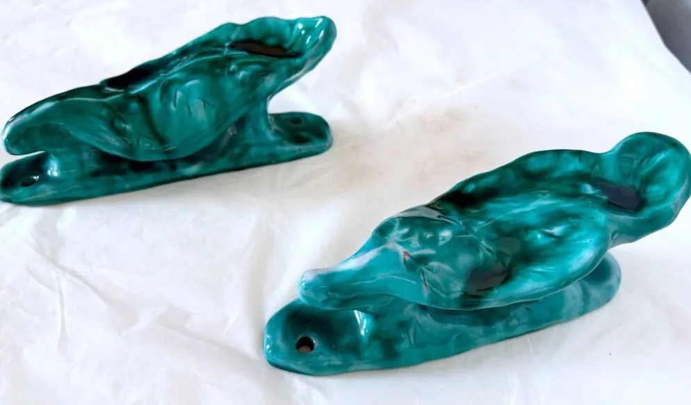 Paire de poignées de porte en émail teal faites à la main par Gabbianelli, Albisola, I