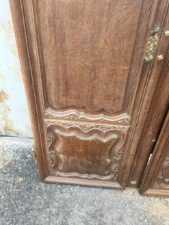paire de porte d armoire ancienne en chene