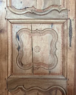 Paire de portes d’armoire anciennes