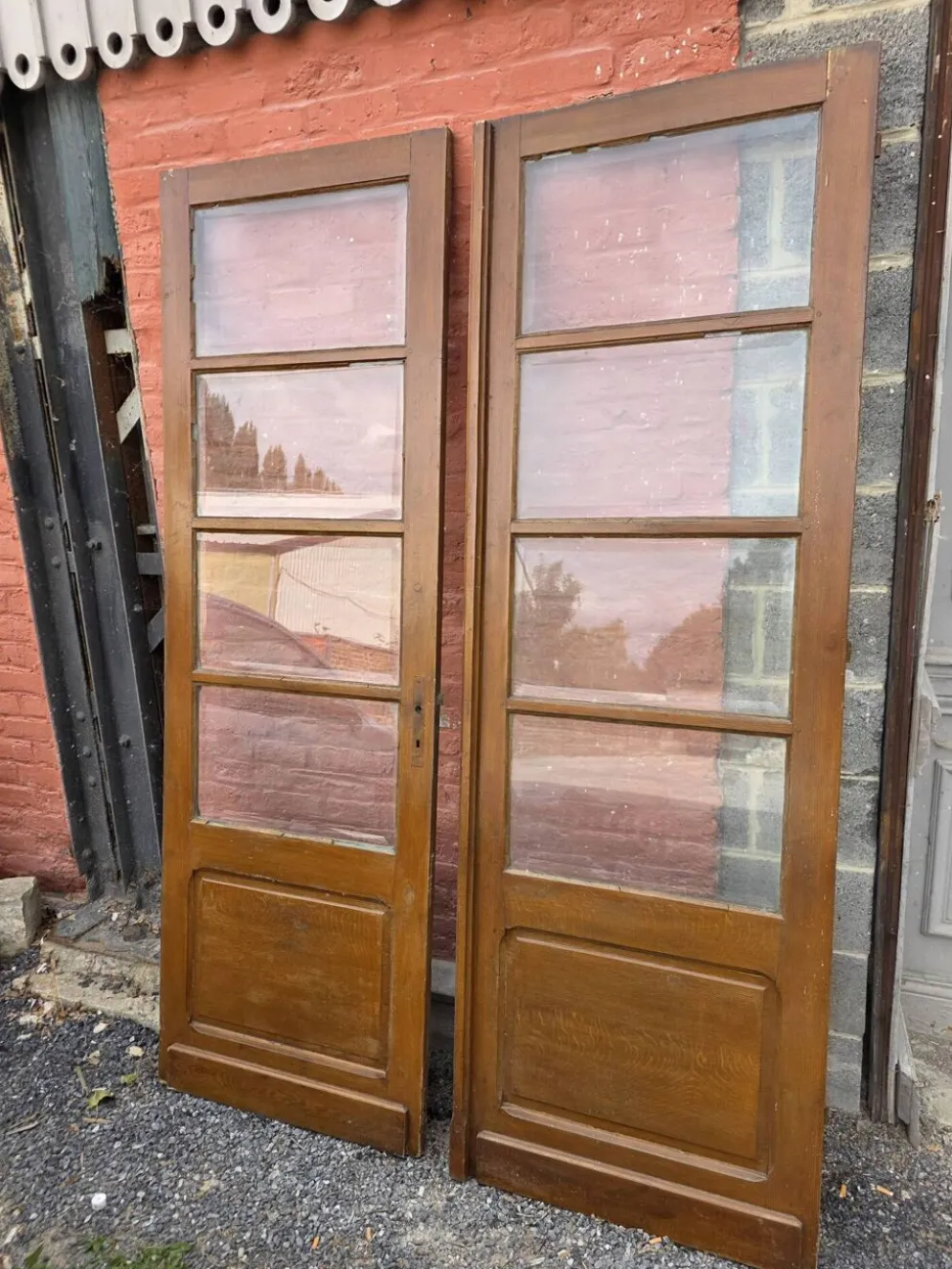 Paire de portes de séparation anciennes, verres biseautés