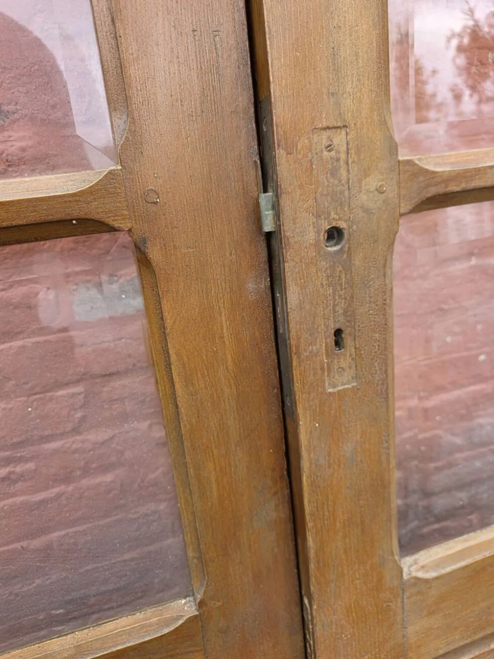 Paire de portes de séparation anciennes, verres biseautés