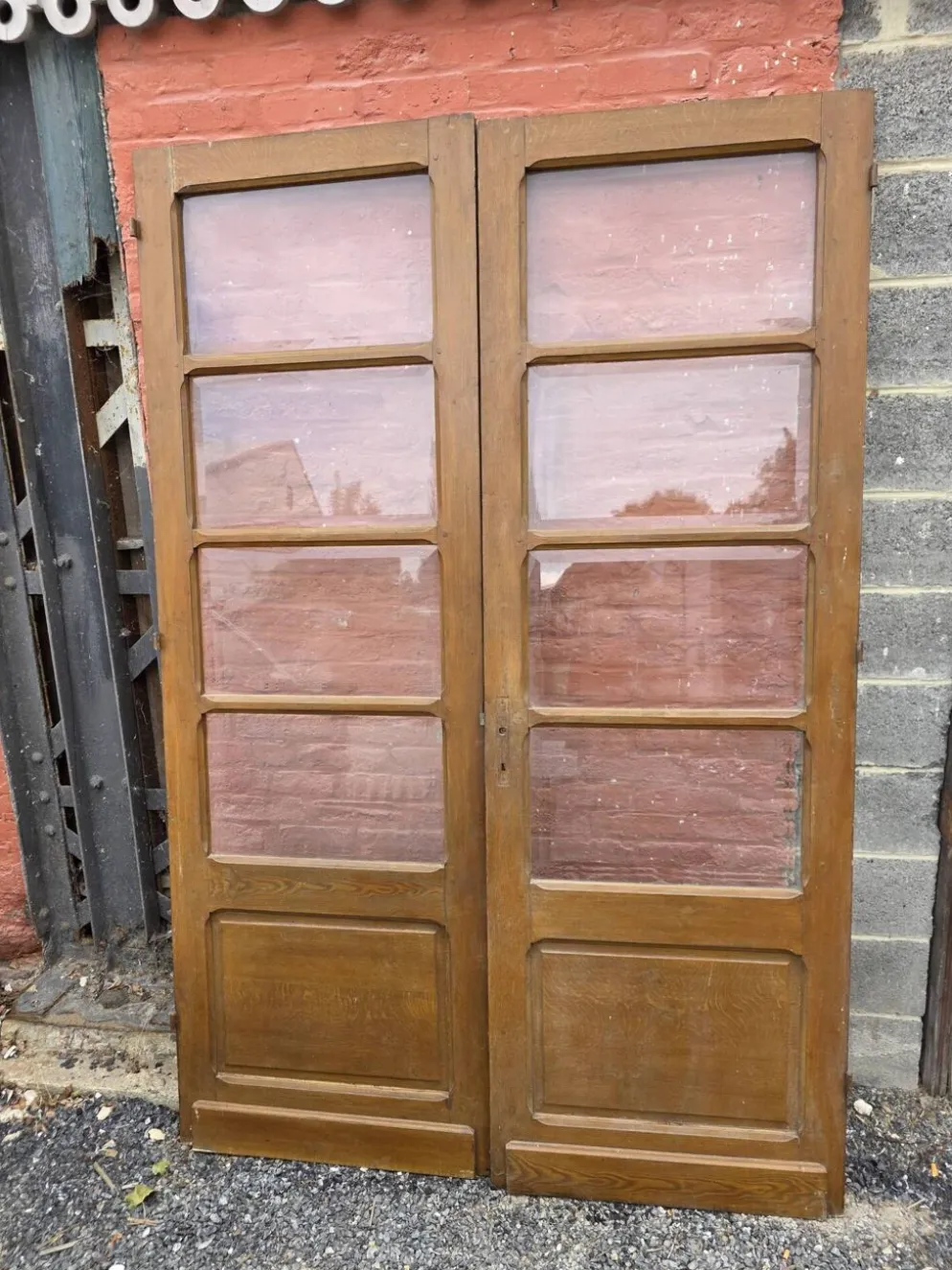 Paire de portes de séparation anciennes, verres biseautés