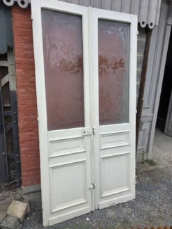Paire de portes de séparation Art nouveau en verre gravé