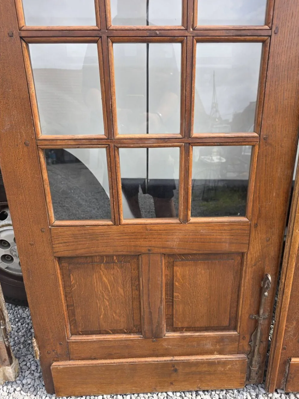 Paire de portes de séparation en chêne petits carreaux XXe