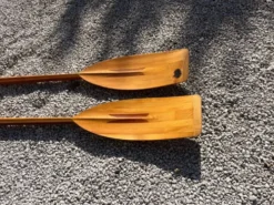 Paire de rames anciennes en bois