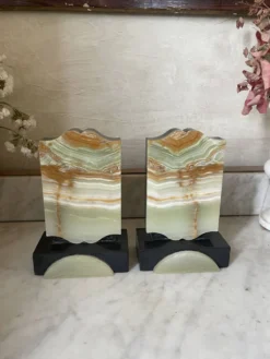 Paire de serre-livres Art déco onyx et marbre