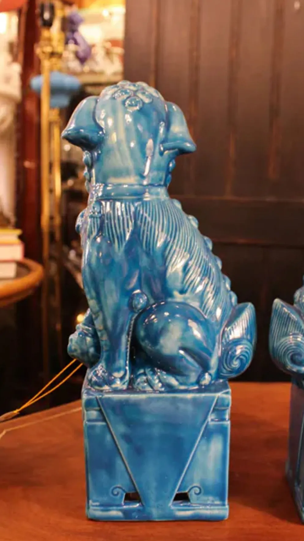 Paire de serre-livres chiens Foo en céramique émaillée turquoise, Manises