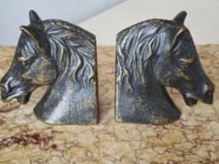 Paire de serre-livres en bronze – Chevaux Art déco