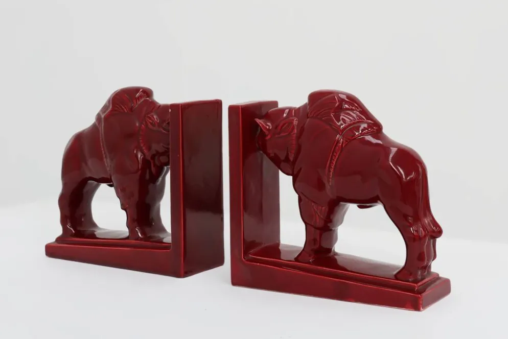 Paire de serre-livres en céramique émaillée rouge en forme de bœuf Bison de style Art Déco, Belgique