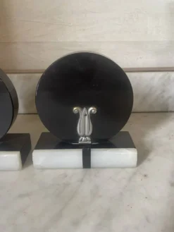 Paire de serre-livres en marbre et onyx Art déco