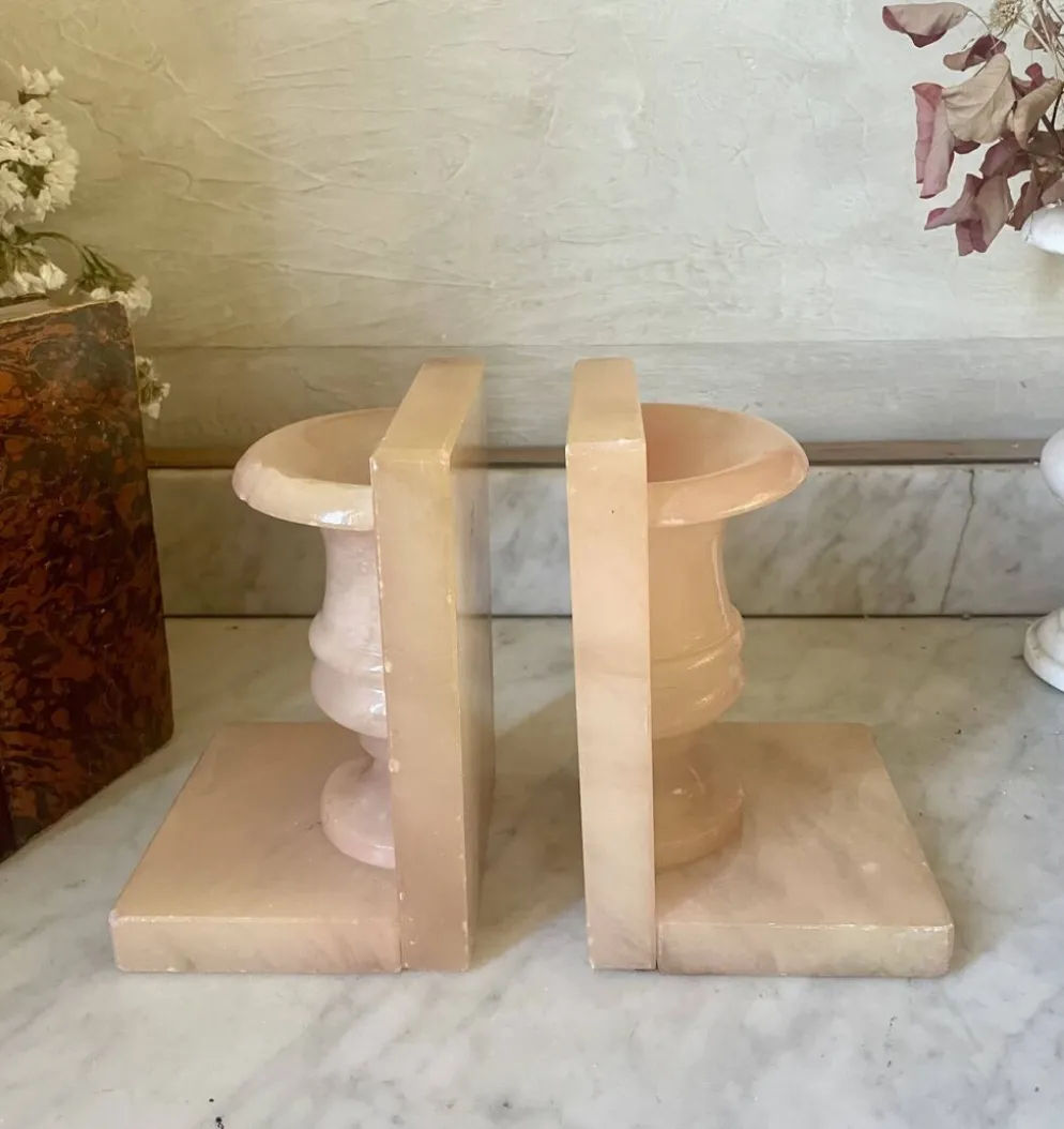 Paire de serre-livres vintage vase Médicis en onyx rose
