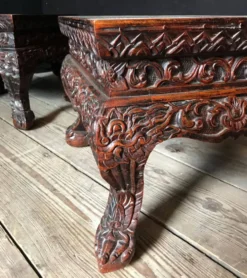 Paire de socles en bois sculpté, Chine