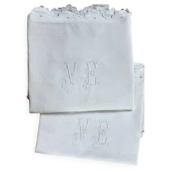 paire de taies d'oreiller monogrammées VE