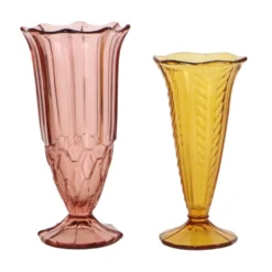 Paire de vases en verre coloré de la période Art Déco