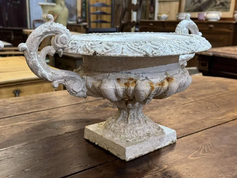 Paire de vases médicis en fonte XIXème