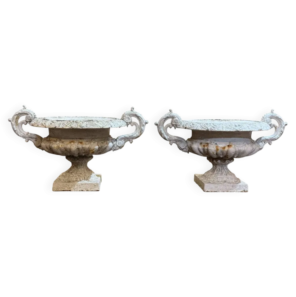 Paire de vases médicis en fonte XIXème