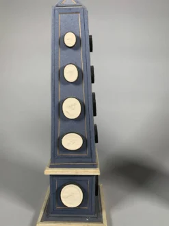 Paire d'Obélisques Ornées De Camées En Plâtre à l'Antique Fin XVIIIème