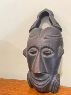 Paire masques ethniques