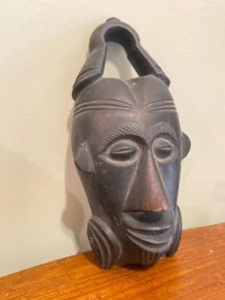 Paire masques ethniques