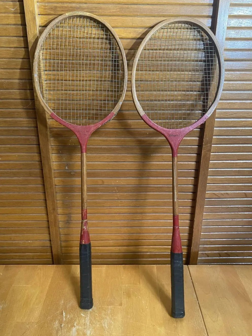 Paire raquette ancienne badminton player bois vintage