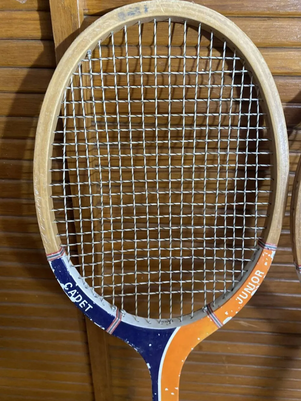 Paire raquette tennis ancienne courrier cadet junior bois sport vintag