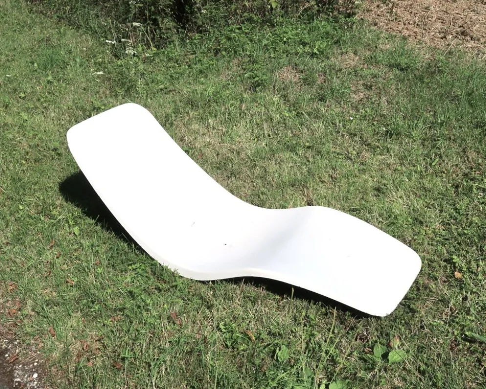 Paire transat chaise longue de Charles Zublena en fibre de verre, années 60