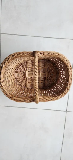 Panier ancien en osier et rotin