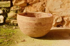 Panier artisanal tissé en feuilles de rotin, Afrique de l’Ouest, 25x16cm