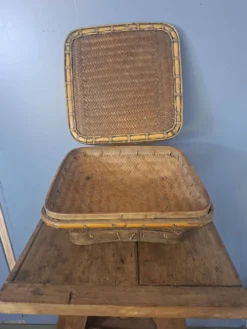 Panier chinois ancien en bambou tressé à couvercle — XIXe/XXe siècle