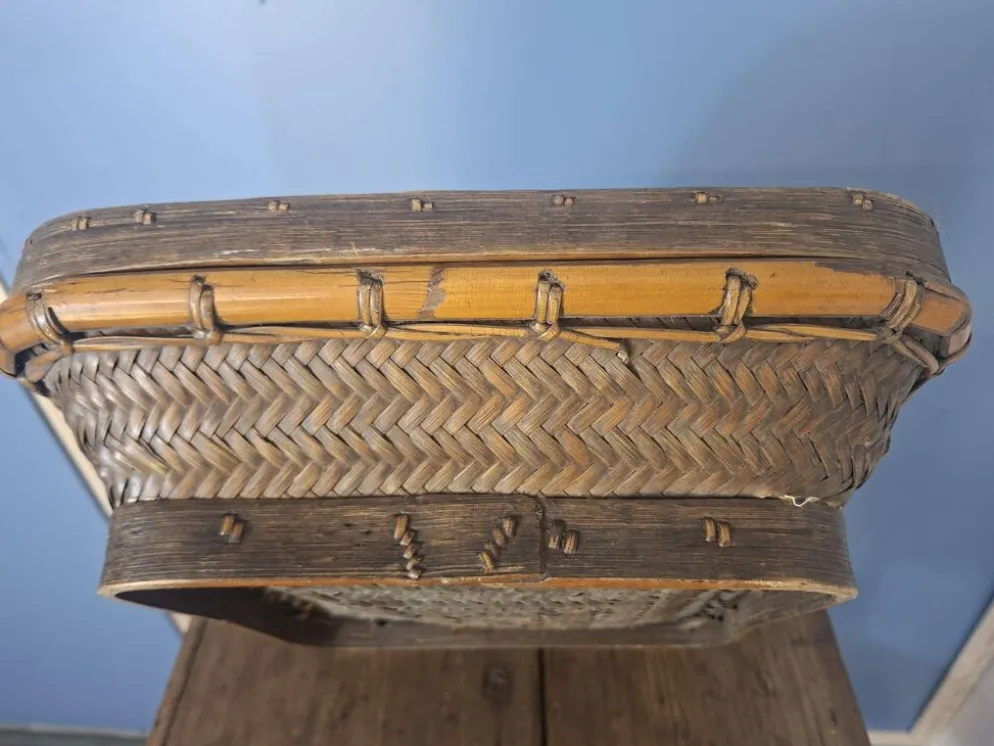 Panier chinois ancien en bambou tressé à couvercle — XIXe/XXe siècle