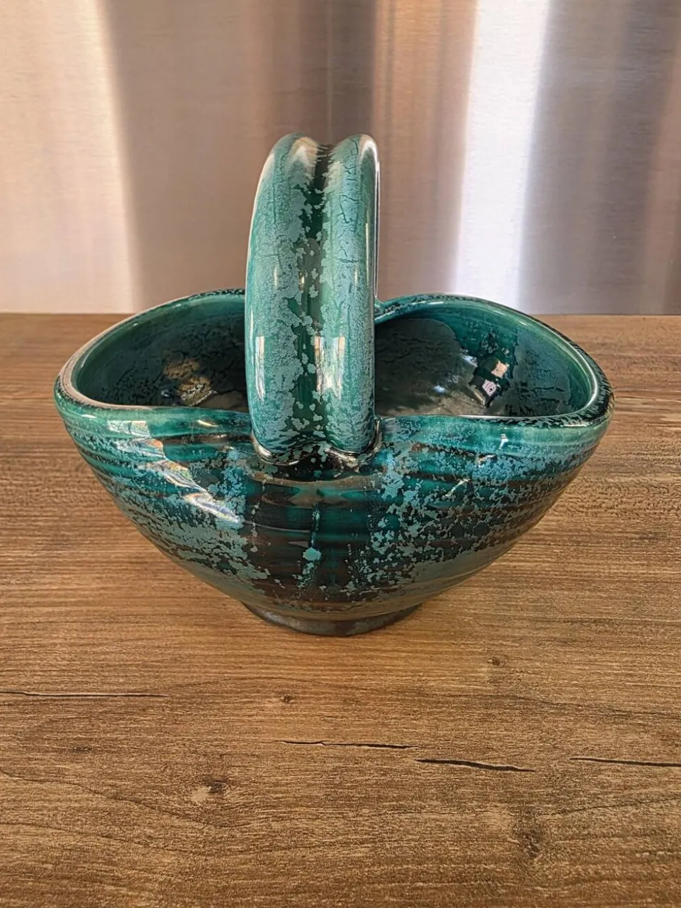 Panier céramique vintage Accolay turquoise Signé Tête de Taureau X.C