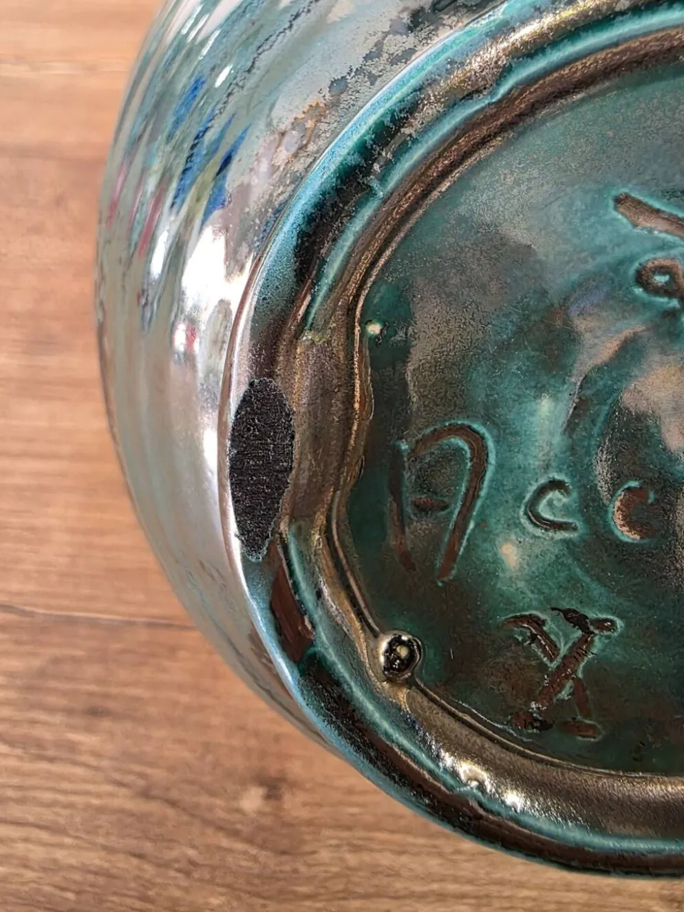 Panier céramique vintage Accolay turquoise Signé Tête de Taureau X.C