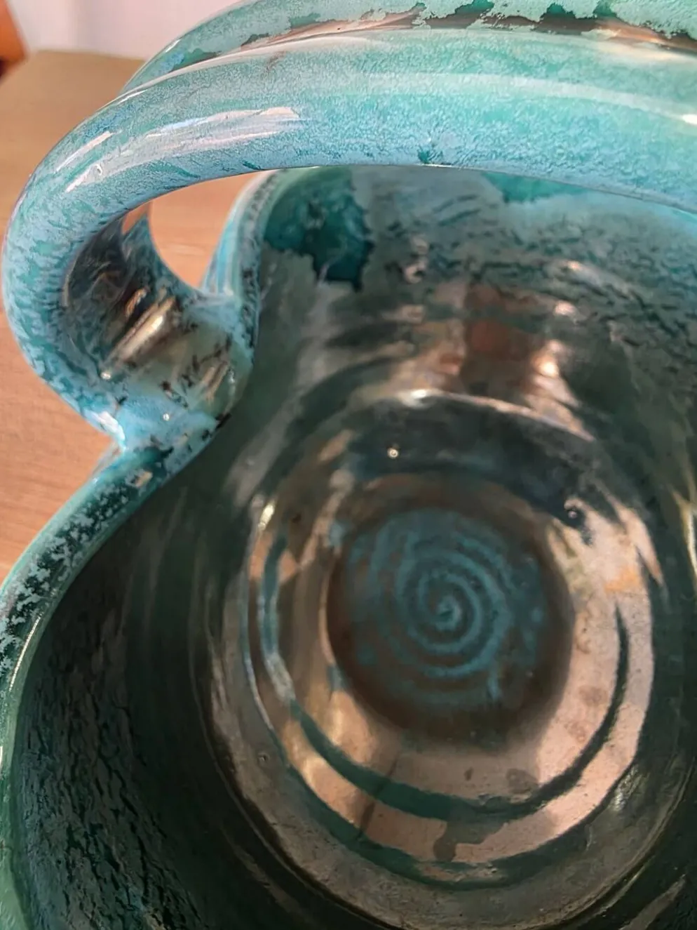 Panier céramique vintage Accolay turquoise Signé Tête de Taureau X.C