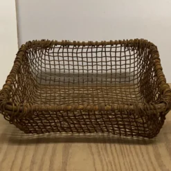 Panier de cheminée en métal rustique tissé antique, Pays-Bas vers 1900