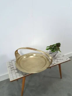 Panier en laiton Art Déco des années 20, plat.