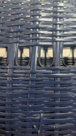 Panier en osier bleu
