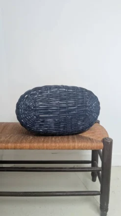 Panier en osier bleu