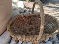 Panier en osier campagnard