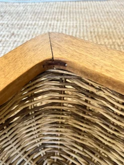 Panier en osier et bois