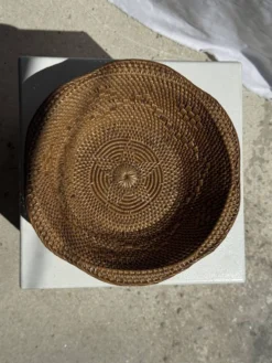 Panier en rotin en forme de fleur artisanal indonésien D26 H8