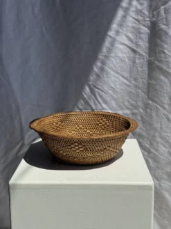Panier en rotin en forme de fleur artisanal indonésien D26 H8