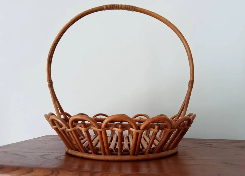 Panier en rotin vintage années 70