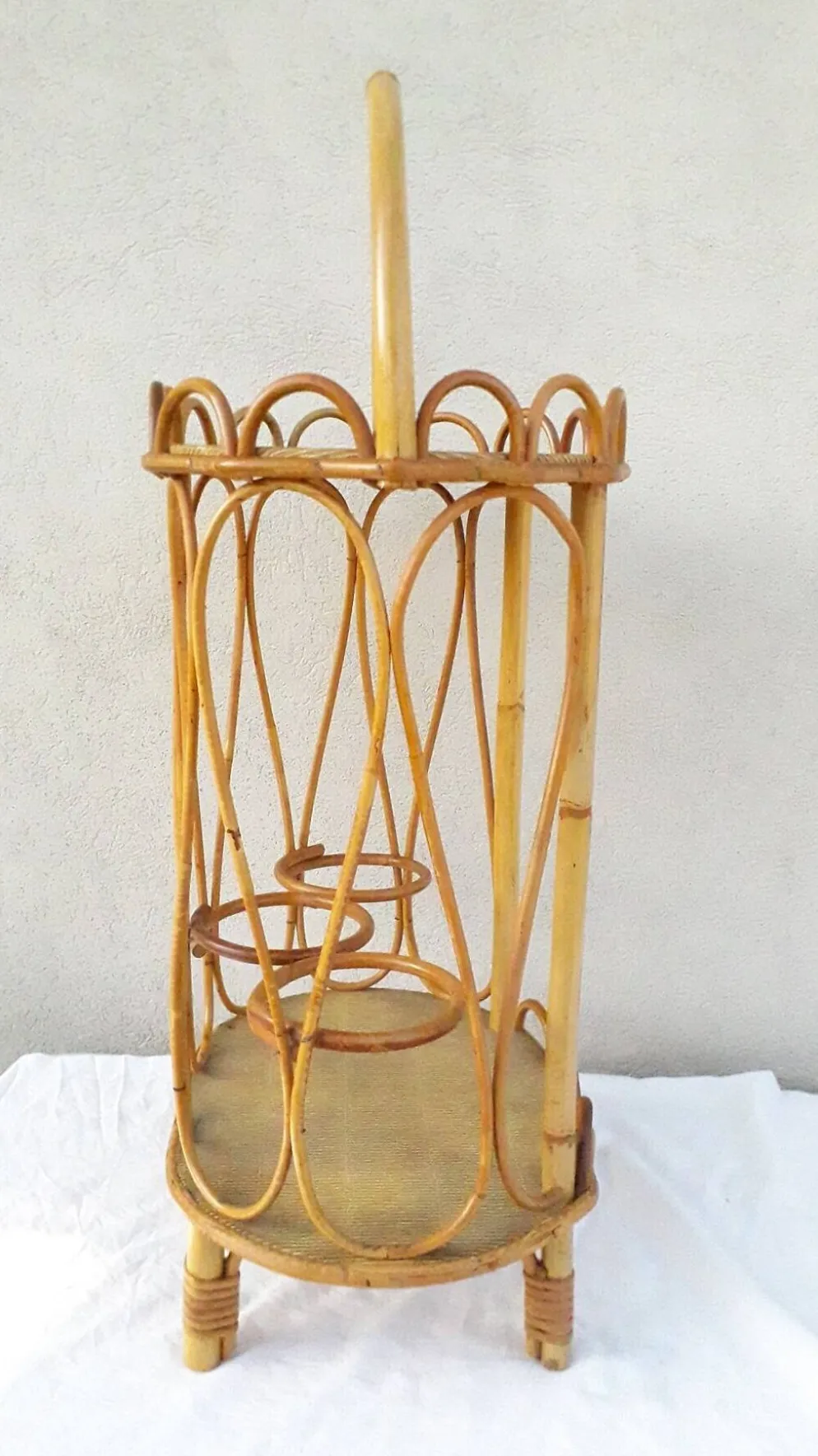 Panier porte-bouteille bar en rotin