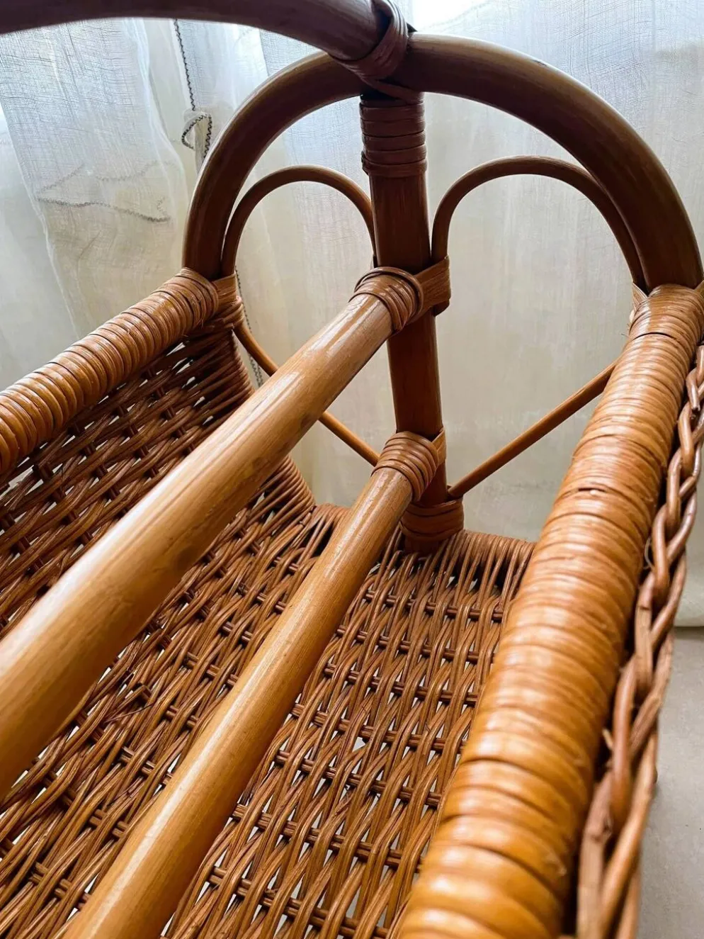 Panier / porte-revues rotin vintage