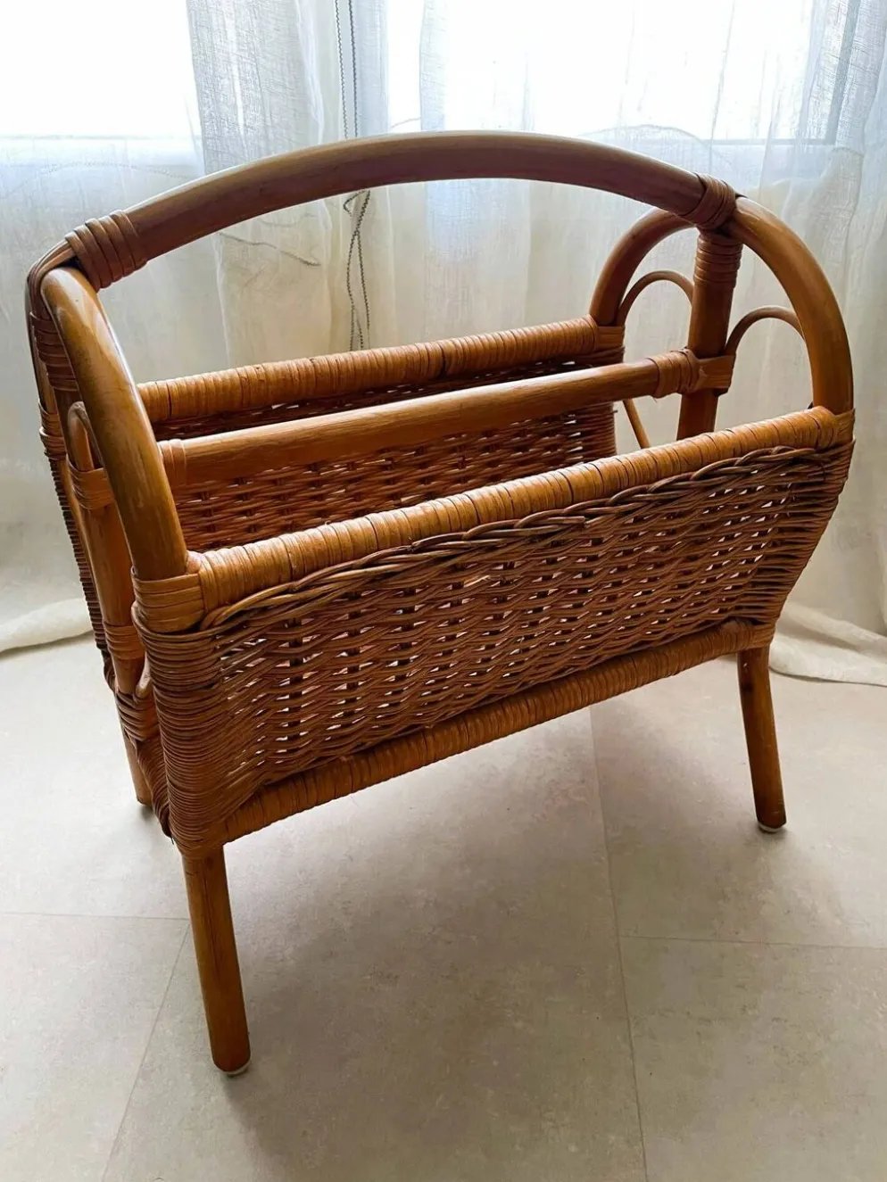 Panier / porte-revues rotin vintage