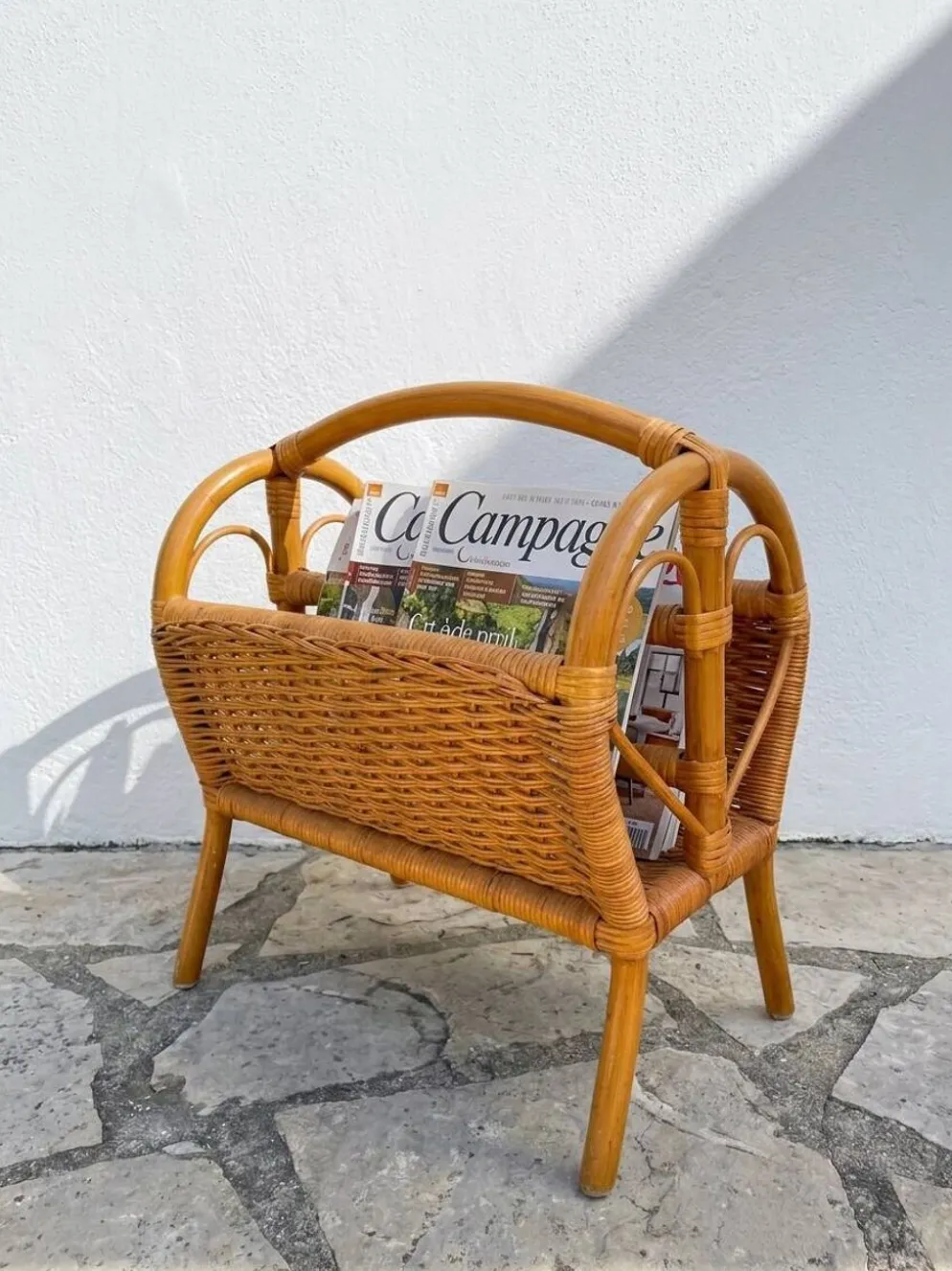 Panier / porte-revues rotin vintage