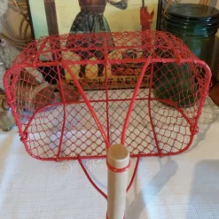 Panier vintage en fer de grillage