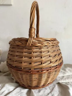 Panier vintage en osier tressé