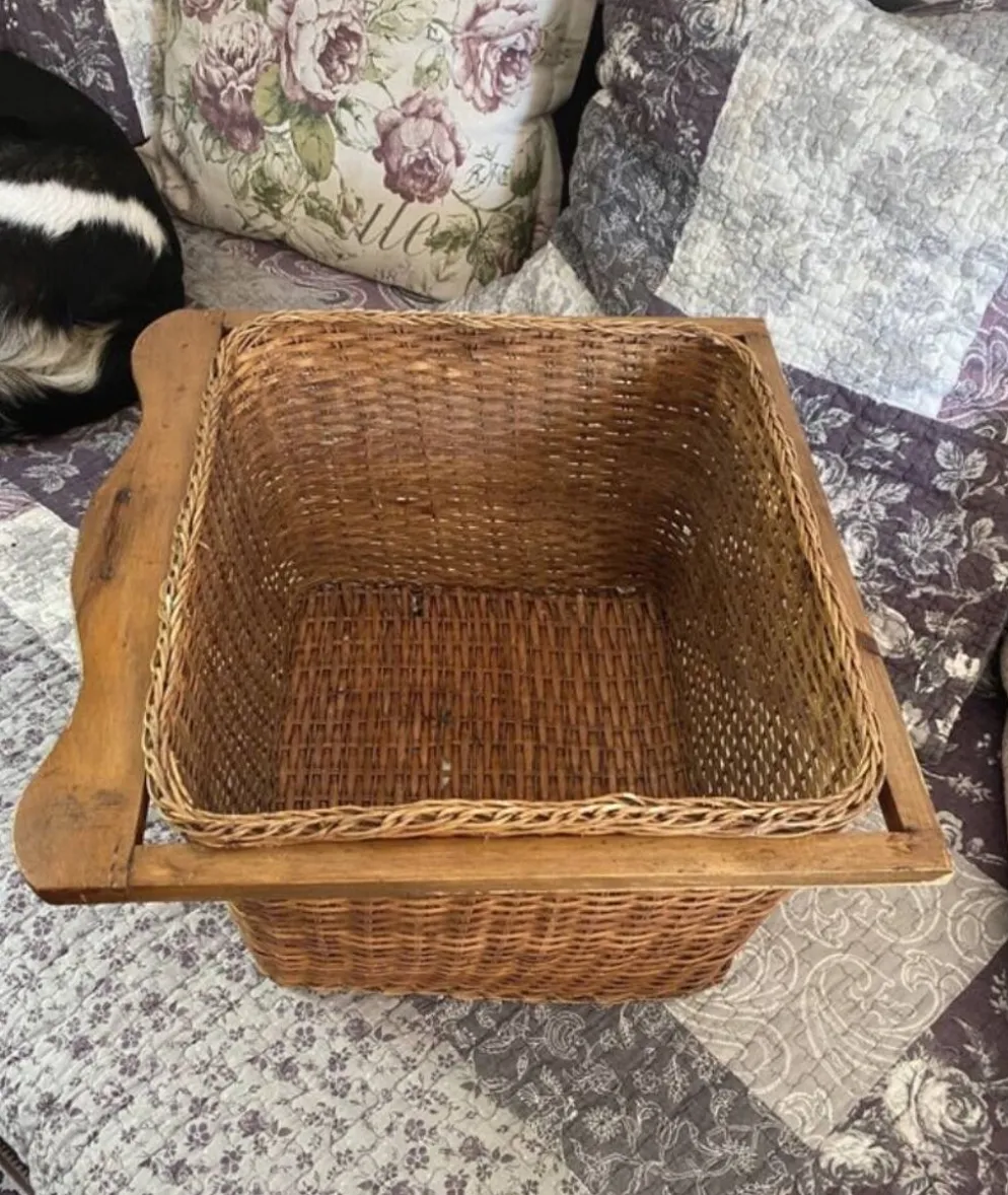 Panière en bois et osier